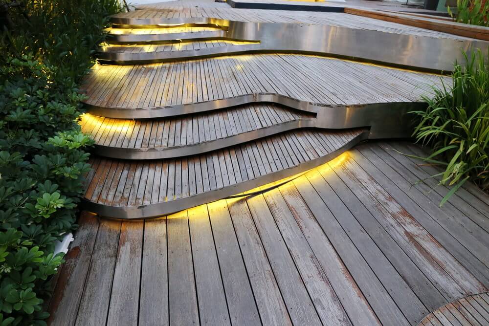 Backlit effects used outdoors make for an awesome nightglow and together with the piano-like look of these garden steps overall creates a modern and contemporary finish